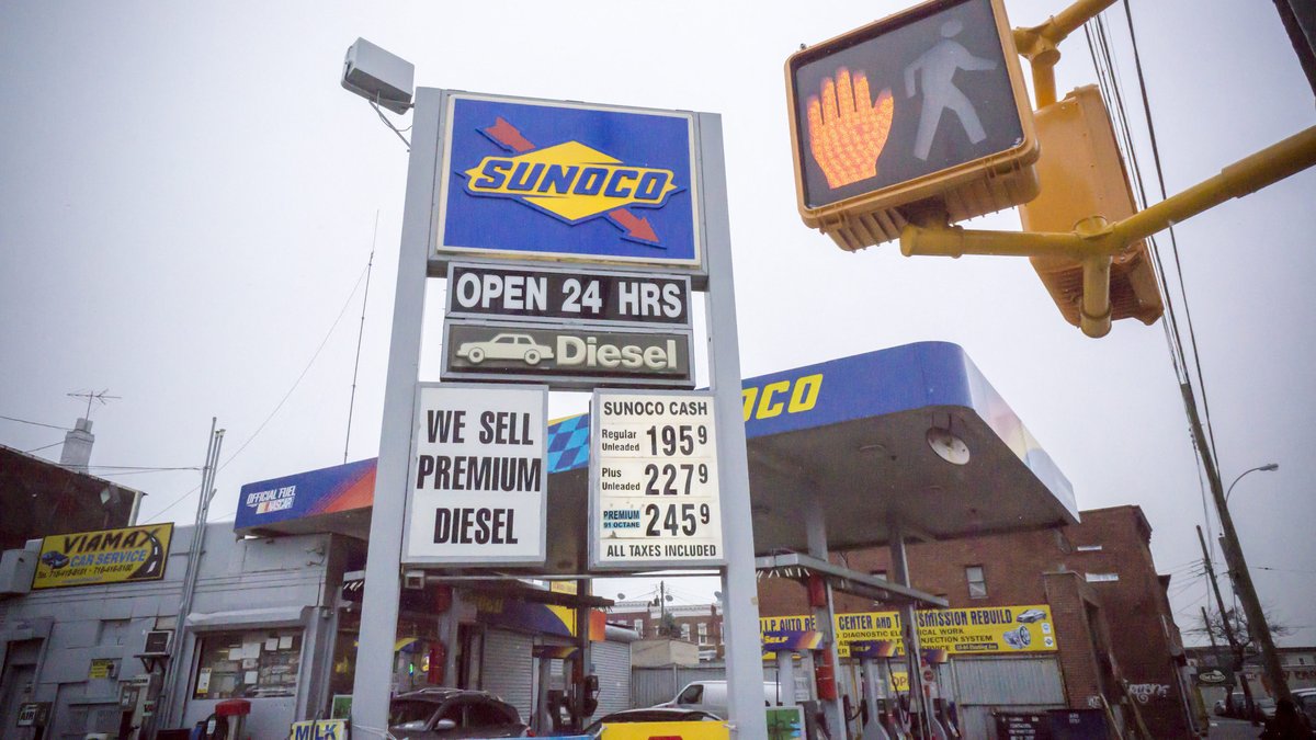 VIDEO. 20 % à la pompe pour quelques pas de danse ! Face aux prix élevés du carburant, cette station-service offre une réduction aux clients acceptant de danser