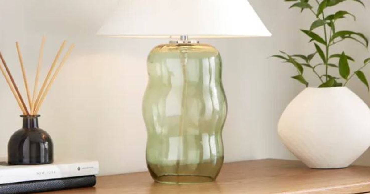 Dunelm's £35 distinctive lamp down to £2 with cashback deal