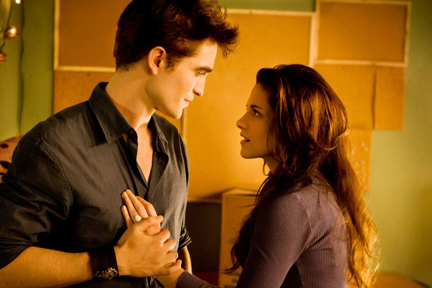 “Breaking Dawn” director Bill Condon defends “Twilight” from haters 'who felt superior to it': 'I brought a bit of camp to it'