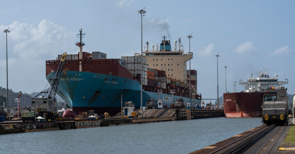Panama Court Strikes Down Hong Kong Firm’s Canal Contract