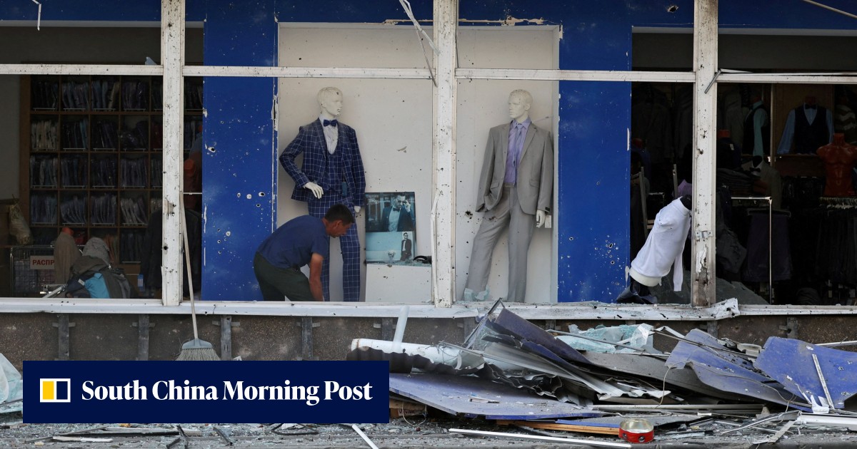 Russia and Ukraine exchange overnight strikes that leave 7 dead, many injured