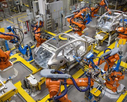 UK probably needs large new factory to meet target of 1.3m cars a year, say industry boss