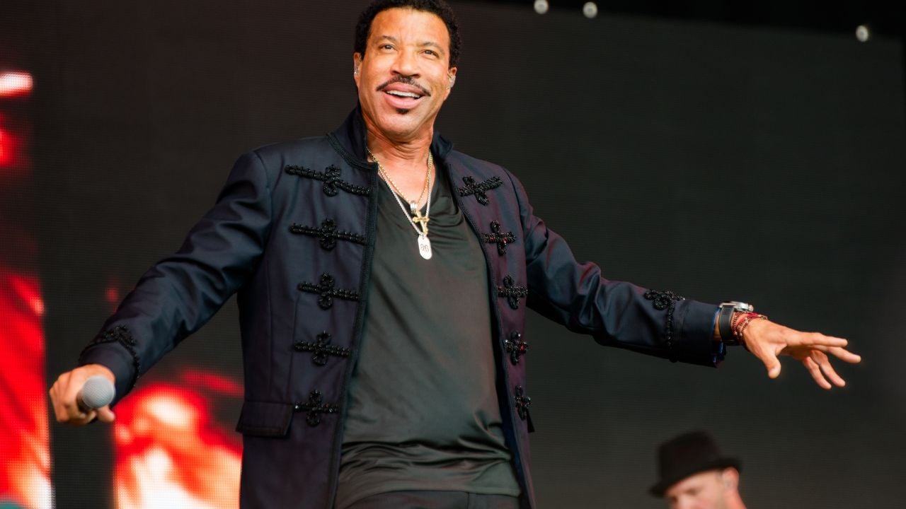 Earth, Wind & Fire Postpones Lionel Richie Concert Minutes Before Showtime After Band Member’s Medical Emergency