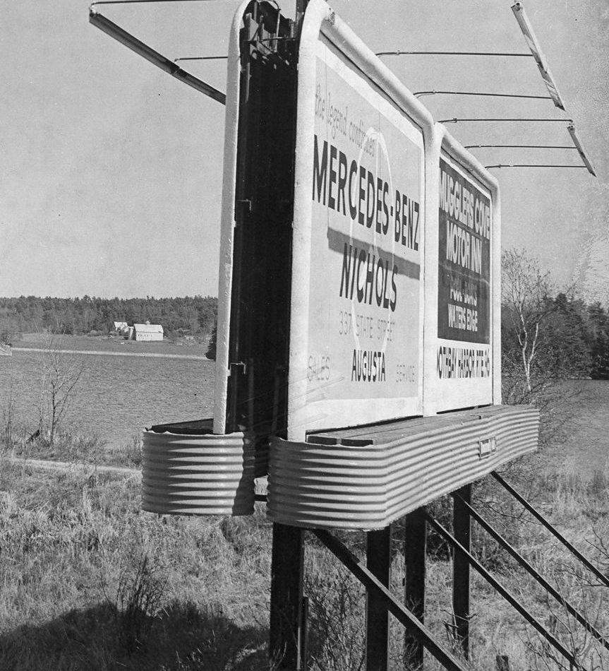 Have billboards been banned in Maine since 1977? | Fact brief