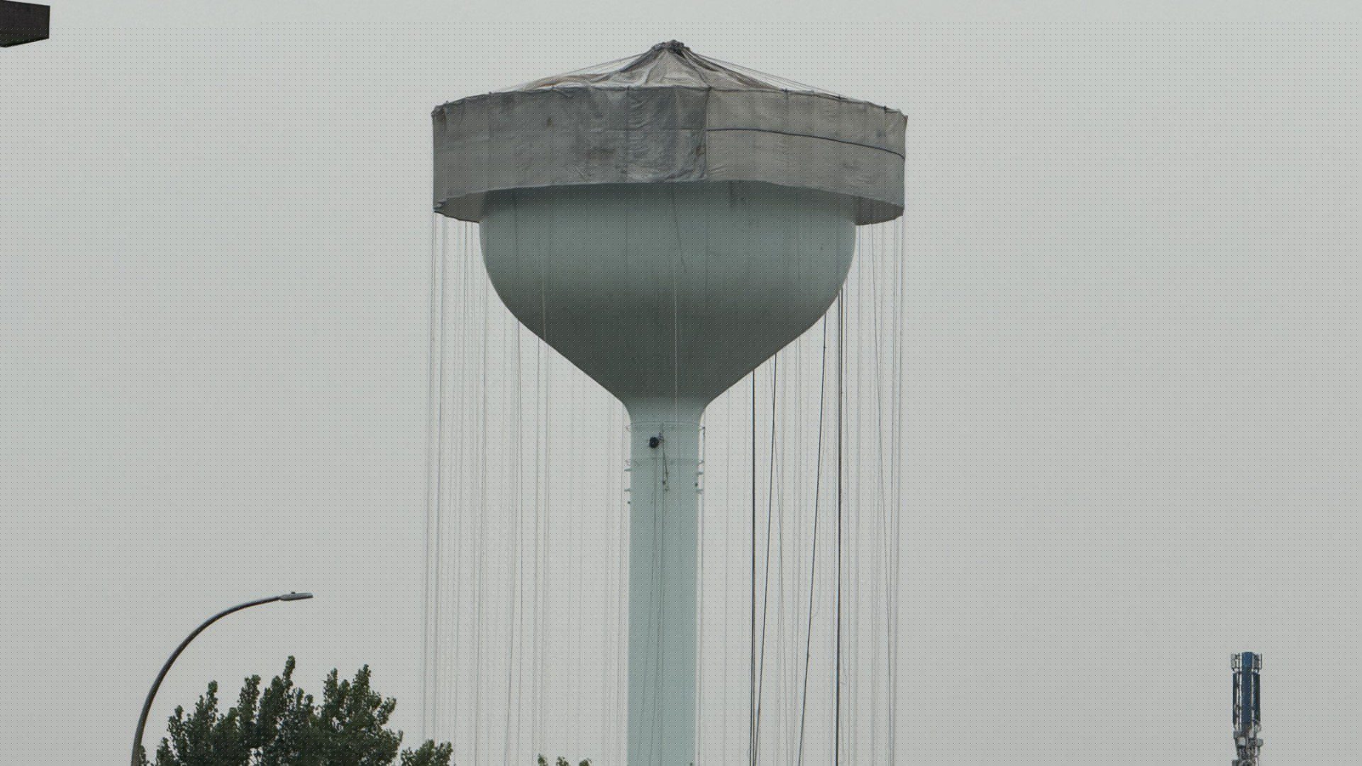 Work underway on Apache Mall water tower restoration