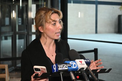 Abughazaleh, five co-defendants seek spring trial for actions tied to Broadview ICE facility protest