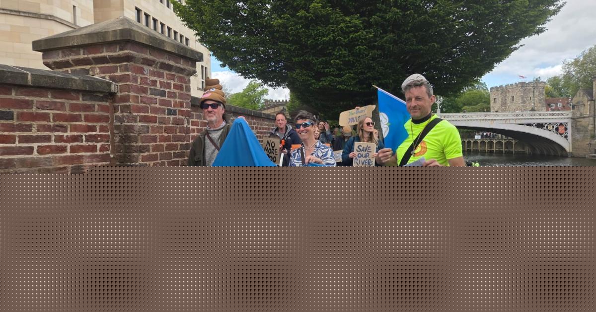 Campaigners compare River Ouse to 'open sewer' in meeting with Yorkshire Water