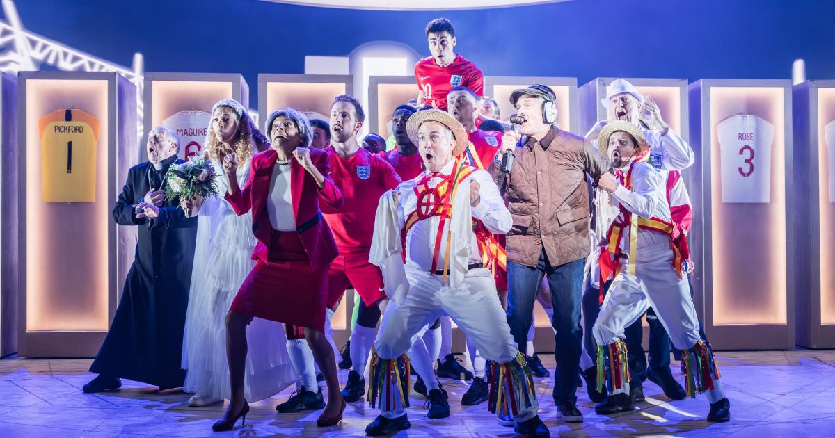 First look at UK tour of award-winning play starring TV actors
