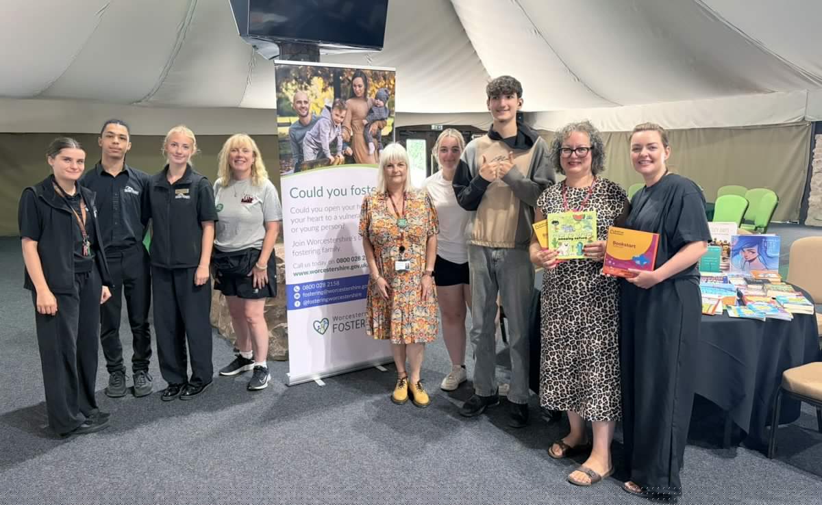 Worcestershire fostering families have memorable day out at West Midlands Safari Park