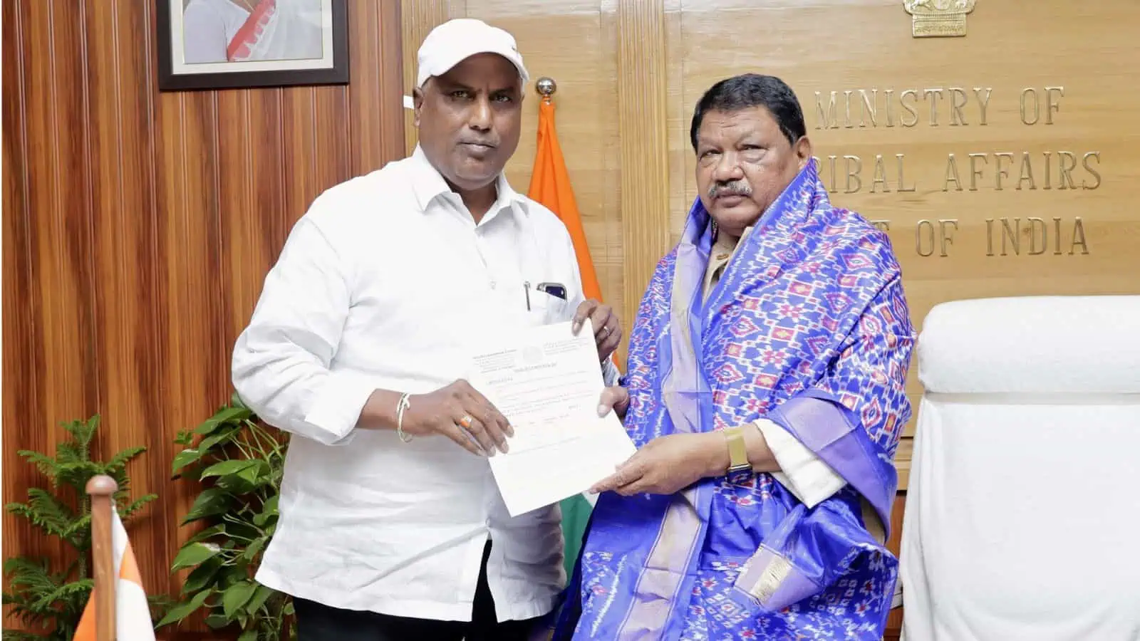 Telangana urges Centre for greater support for tribal welfare