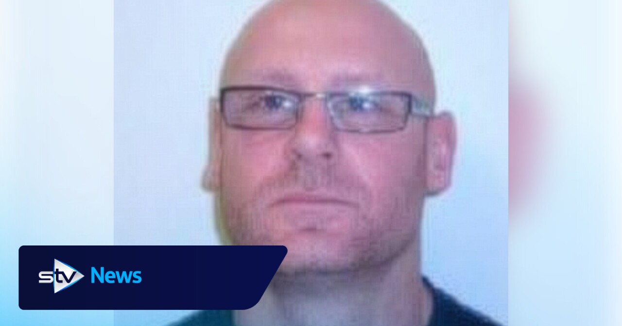Violent child rapist on the run after escaping escort in Perth