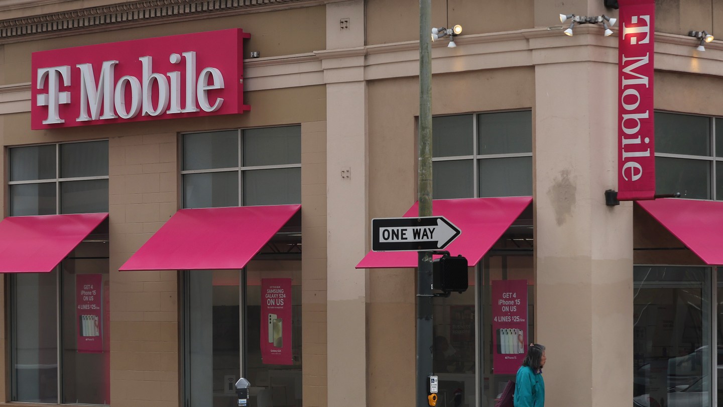Setting the Standard: How Satellite Helps Make T-Mobile the Best Network in America