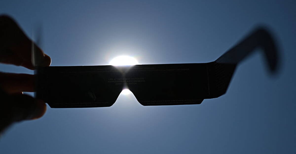 Solar eclipse: Concerns over 'knock-off' safety glasses