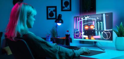 The New Philips Evnia 27M2N5901A Offers the Best of Both Worlds