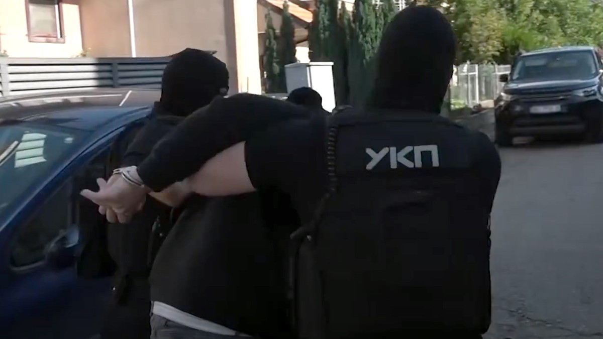 GOST PRATIO KONOBARA PA IZVADIO PIŠTOLJ! Svi detalji noćne drame u ugostiteljskom objektu u Nišu zbog koje je intervenisala policija