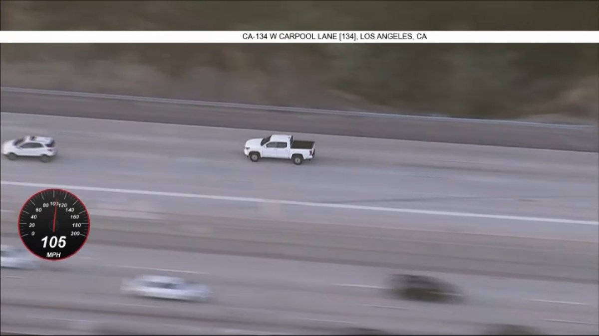 Driver ditches truck after chase ends in Glendale