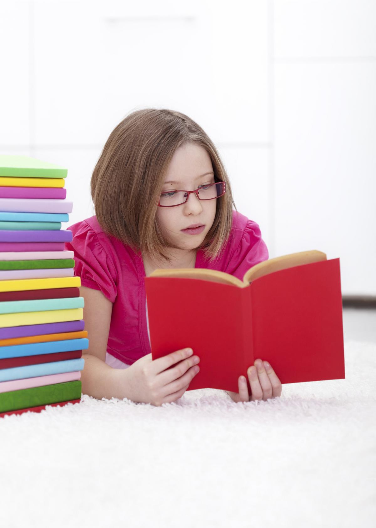 Illinois Girl Collects 1,600 Books for Kids in Need