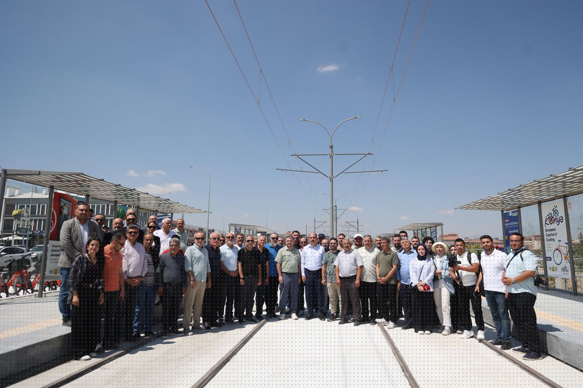 BAŞKAN ALTAY BASIN MENSUPLARIYLA BİRLİKTE RAYLI SİSTEM PROJELERİNİ İNCELEDİ