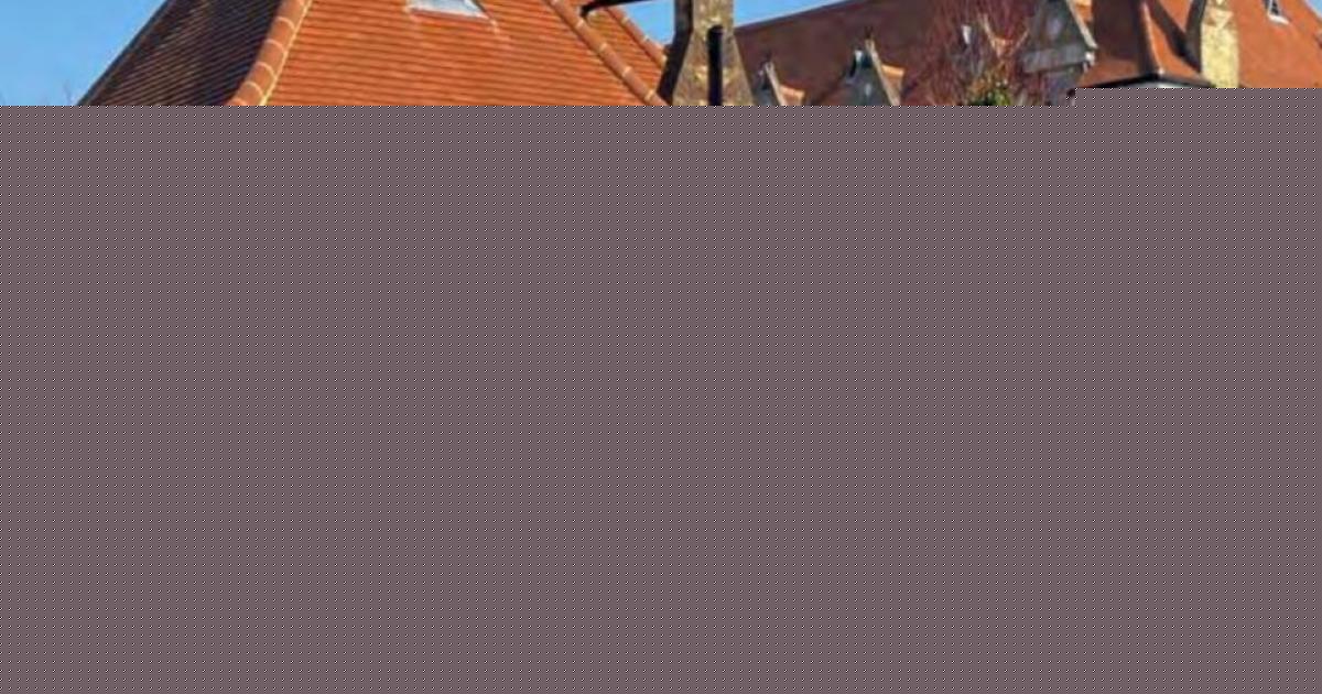 Councillor condemns ‘heritage damage’ in tweaked toilet and shower facilities plan