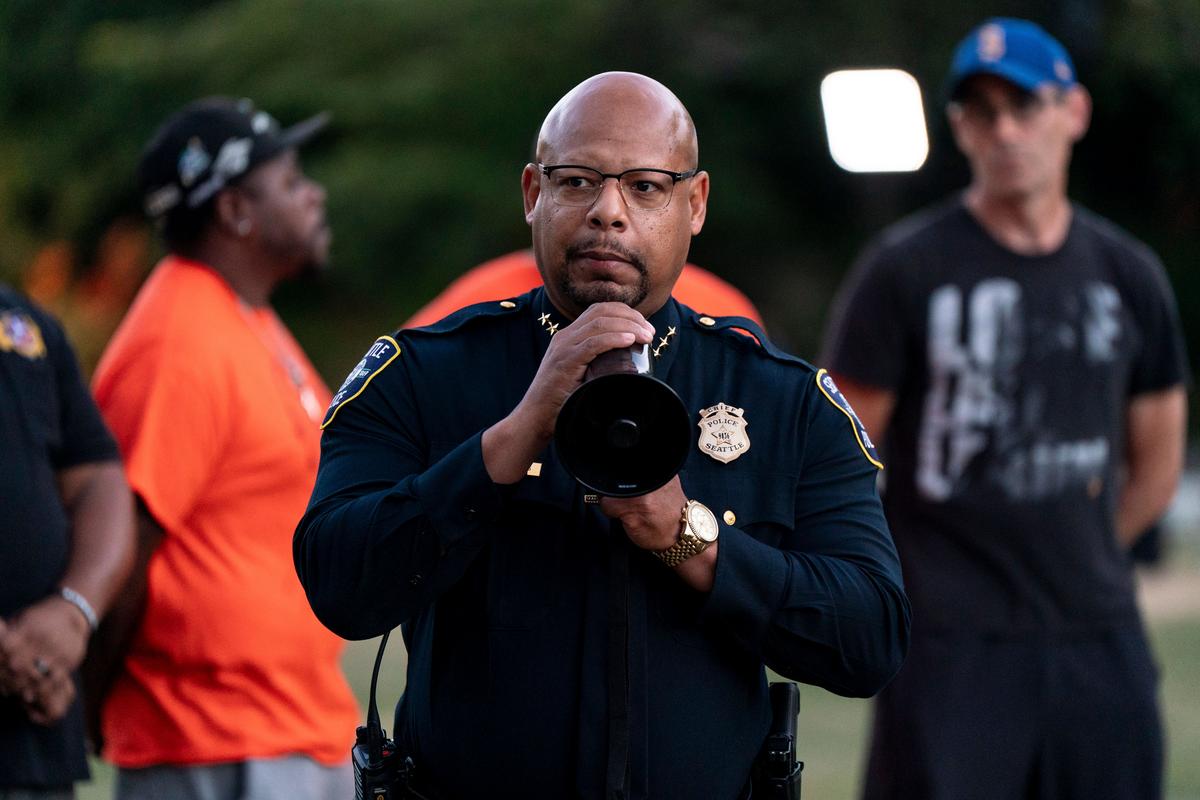 Should Seattle's Top Cop Call Seattle Home? Cast Your Vote