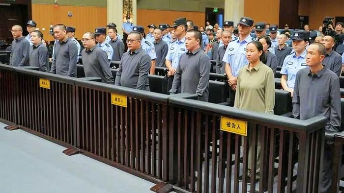 Trung Quốc xử tử đồng loạt 11 thành viên đại gia tộc tội phạm