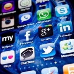 Male solicitor struck off for explicit messages to female barrister
