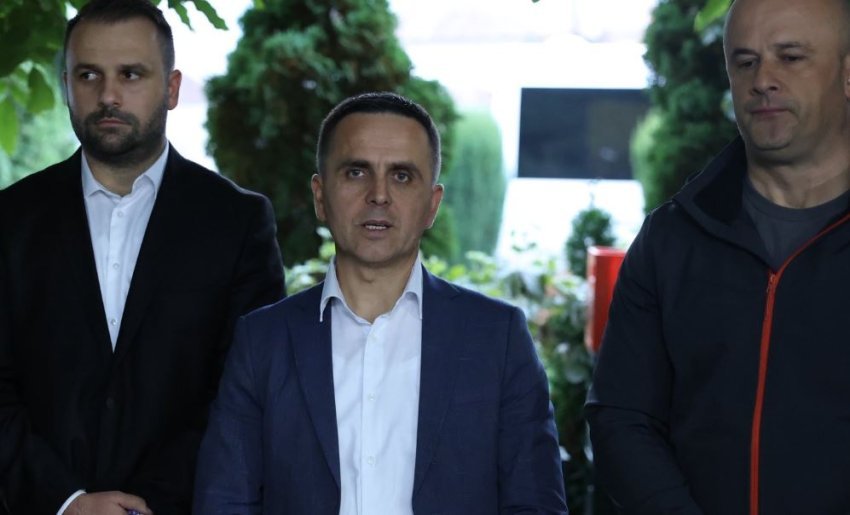 Dita e tretë e fushatës për zgjedhjet lokale, kandidatët e VLEN dhe AKI në takim me qytetarët