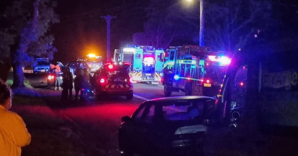 Teen in hospital and baby, man assessed by paramedics after two Illawarra crashes