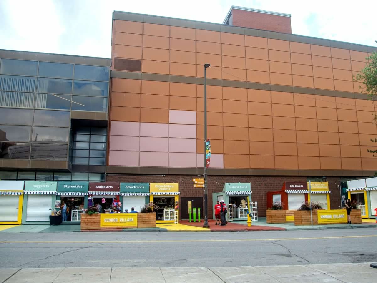 Why open cargo container shops in the ByWard Market?  | Letters to the Editor