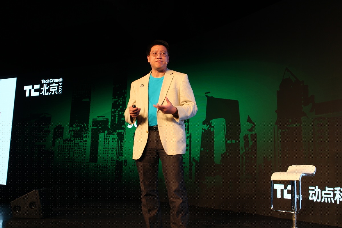 Comment on [TechCrunch Beijing] Misfit’s Sonny Vu: Wearables not Compelling Enough, Needs to Be More Design & Lifestyle Oriented by elemoon: a smart bangle with both form and function that caught the attention of Kickstarter and Indiegogo - TechNode