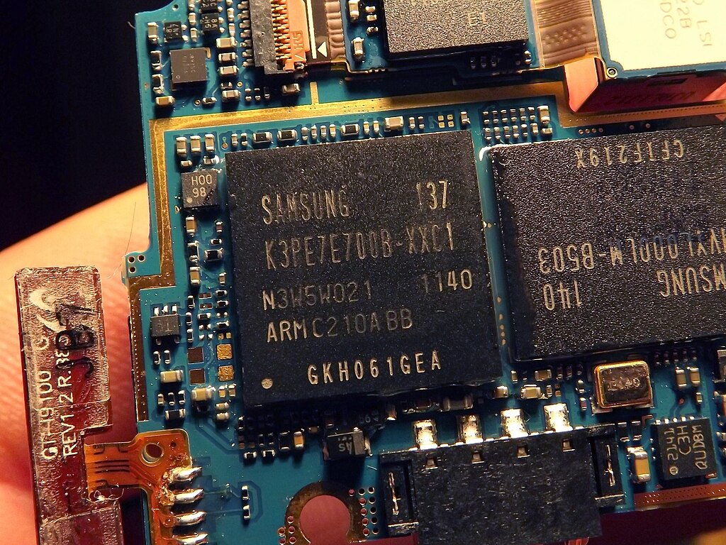 Samsung Electronics Posts Record Q4 2025 Profit as AI Chip Demand Soars