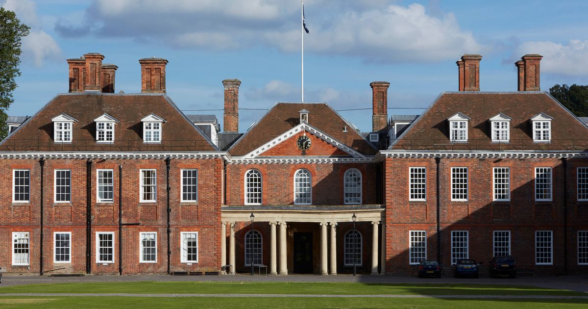 The posh £60k-a-year school with its own observatory where Prince William and Kate want to send Prince George
