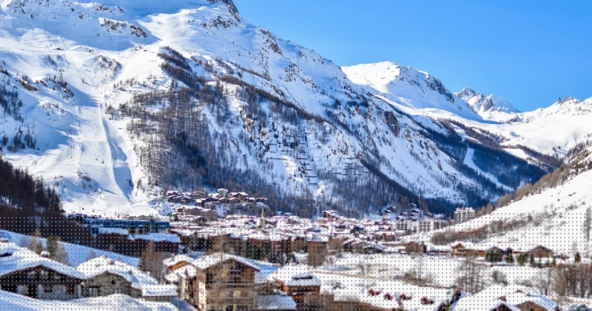 Another UK holiday company shuts down after 8 years and enters liquidation