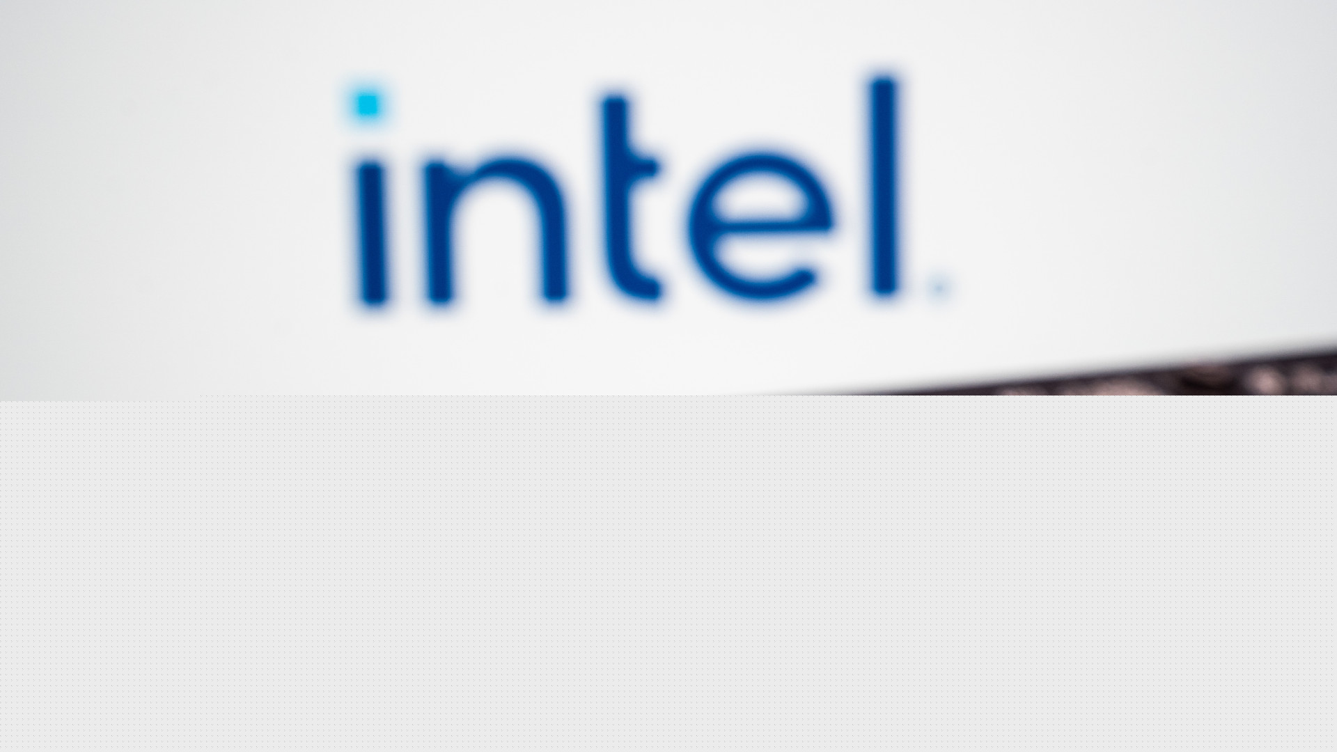 Húszmilliárd dollárt vont be az Intel a növekedési terveire