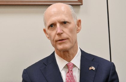 Rick Scott Wants Foreign-Made Generic Drugs to Have Country-of-Origin Labels