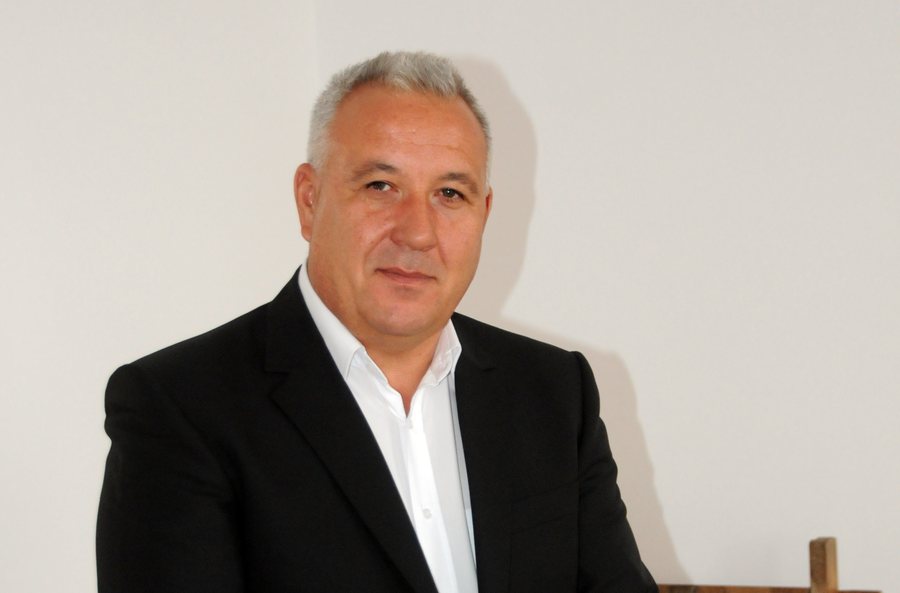 Comentariu la Gelu Cioravă, primar: „Îmi doresc ca Podu Turcului să devină o comună prosperă” de Anton Claudiu