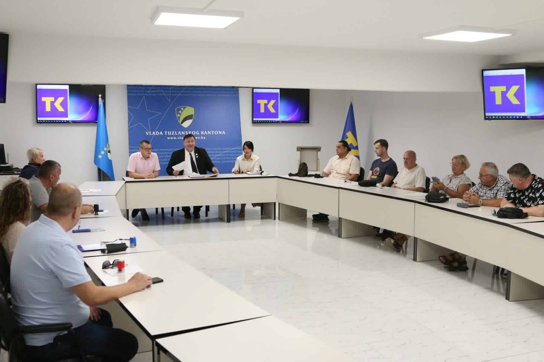 Tuzlanski kanton - Za 18 projekata u oblasti saobraćaja izdvojeno gotovo 40.000 KM
