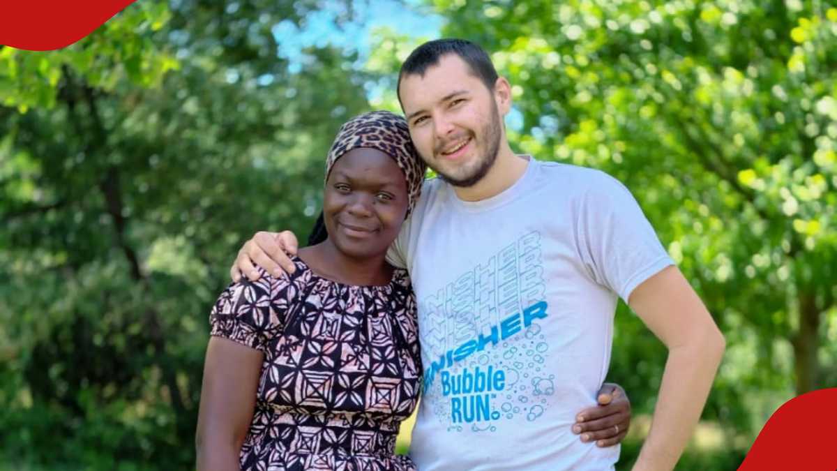 Baba Jimmy denies hitting on wife, claims she called him 1st: "Tulipatana mahali fulani ndani ndani"