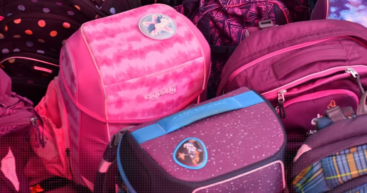 Haken bei Sichtbarkeit - Erfreuliche Ergebnisse bei Schultaschen-Test