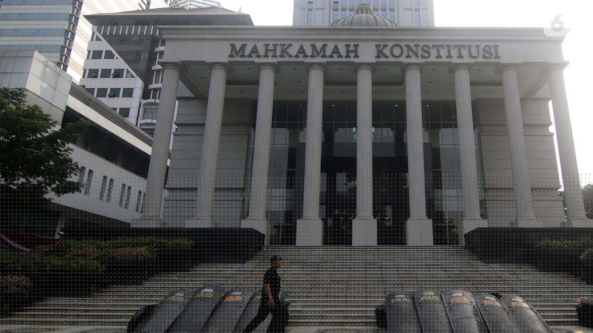 MK Tegaskan Hanya Presiden dan Wapres yang Bisa Laporkan Penghinaan