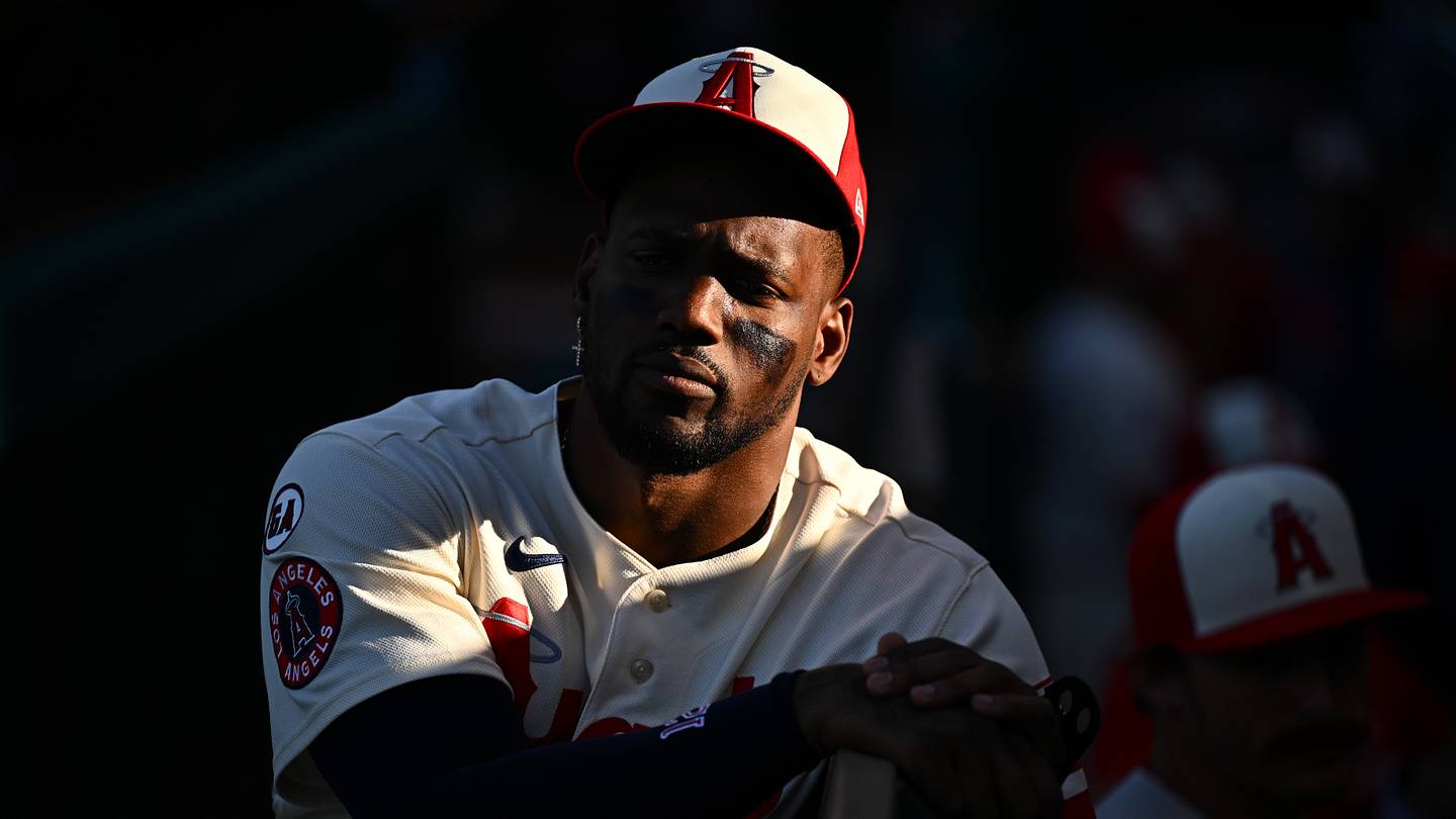 2 waiver wire targets the White Sox should consider claiming for the playoff push