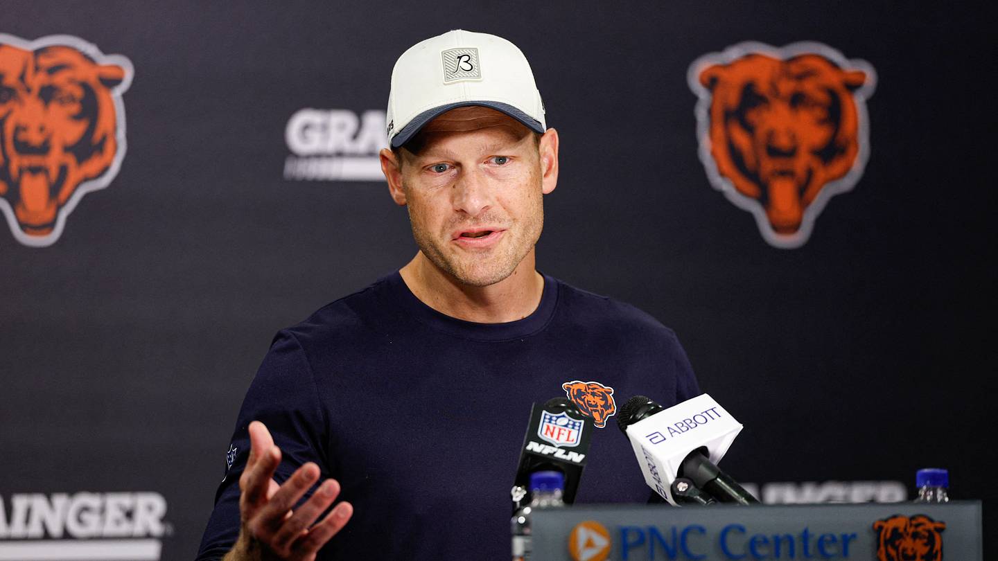 Ben Johnson refuses to rush the Bears left tackle decision