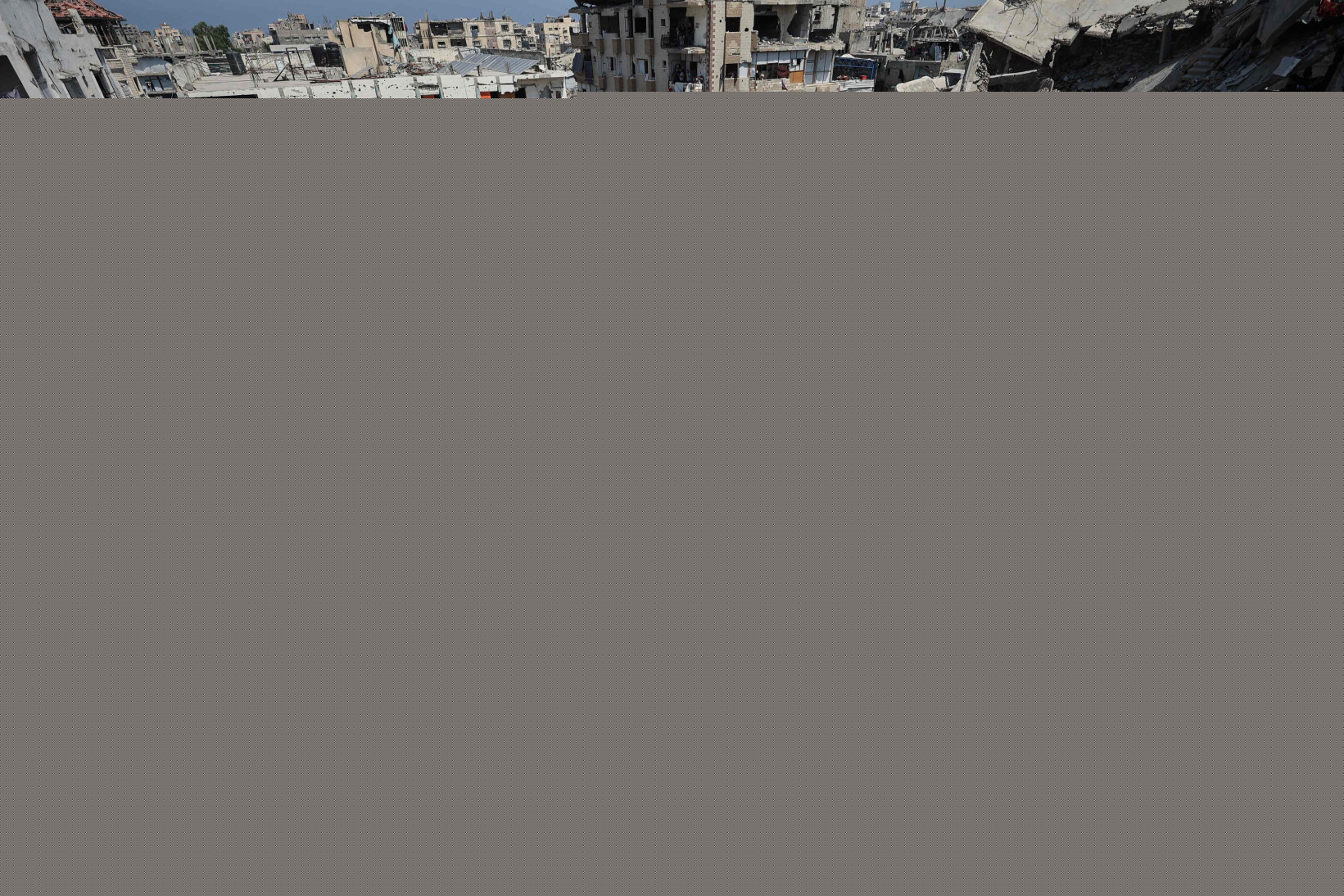 Gazans Hold Mass Funeral for Those Killed During War