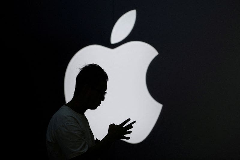 Russia Launches Antimonopoly Case Against Apple