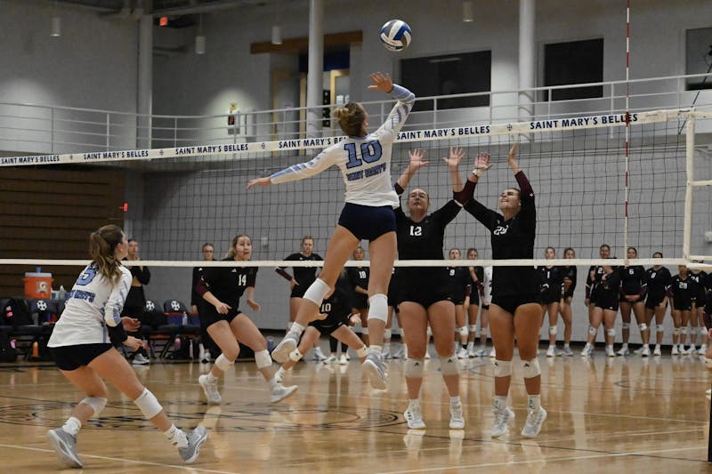 Saint Mary's volleyball falls to Alma
