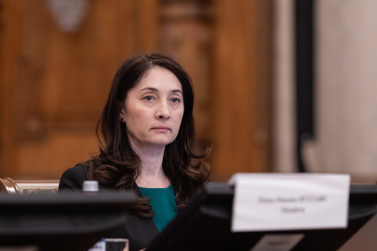 Senatoarea USR Simona Spătaru acuză că a fost înlocuit în secret un fragment din raportul legii ANI, după adoptarea acesteia: ”Extrem de grav să fie falsificate rapoartele unor legi adoptate în Parlament”
