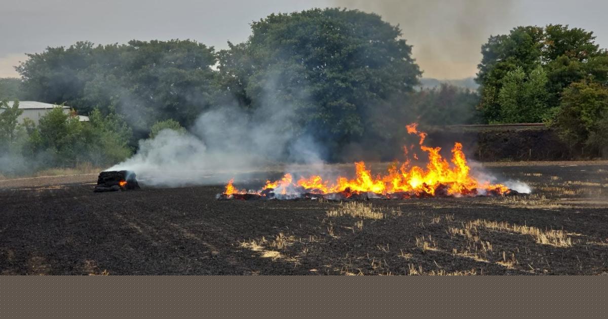 This is how Cheshire firefighters tackled large Neston hay field fire