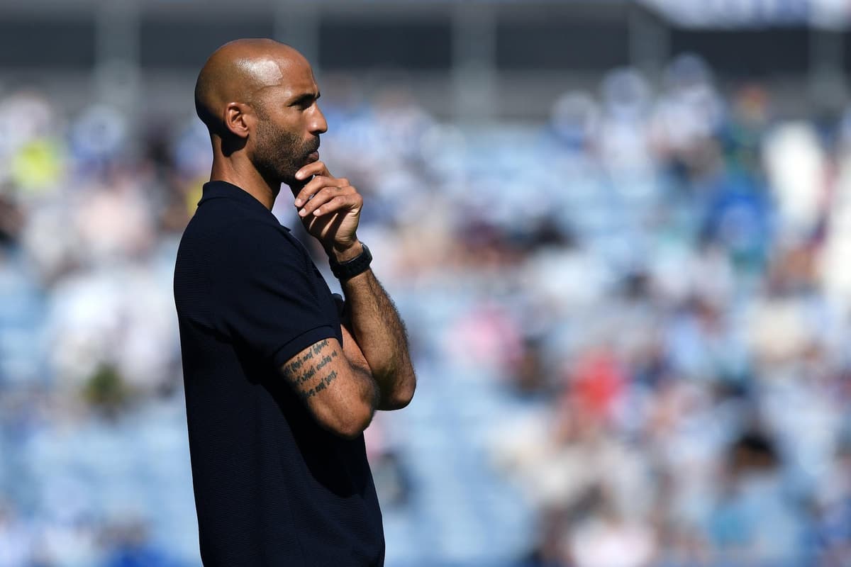 Lee Grant tells Huddersfield Town to fight their instincts and be content to suffer against Manchester City