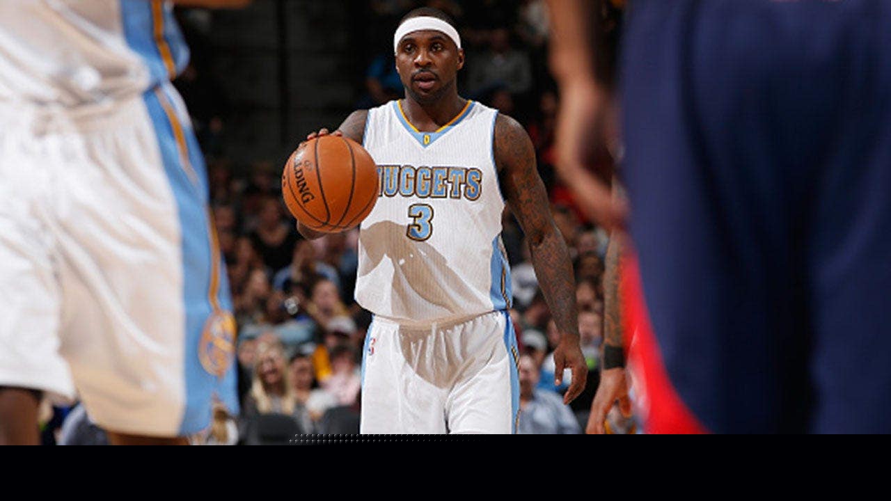 Ex-Denver Nuggets star Ty Lawson hurls 'white b---h' insult at cop after Tito's vodka theft arrest