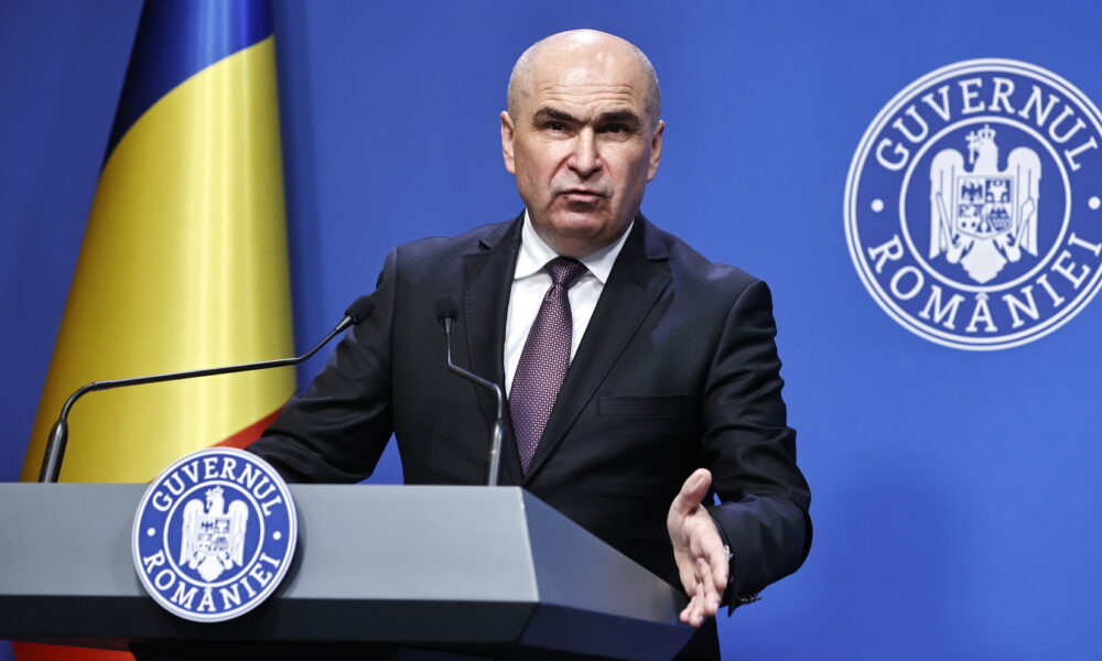 Pachetul 3 de austeritate aduce măsuri foarte dure: Cumulul pensiei cu salariul NU se mai amână, 10% concedieri în administraţia locală, tăieri de 10% salarii în administraţia centrală